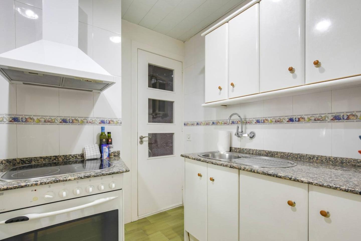Cozy 2 Bedroom Next To Arc De Triomf Barcelona Bagian luar foto